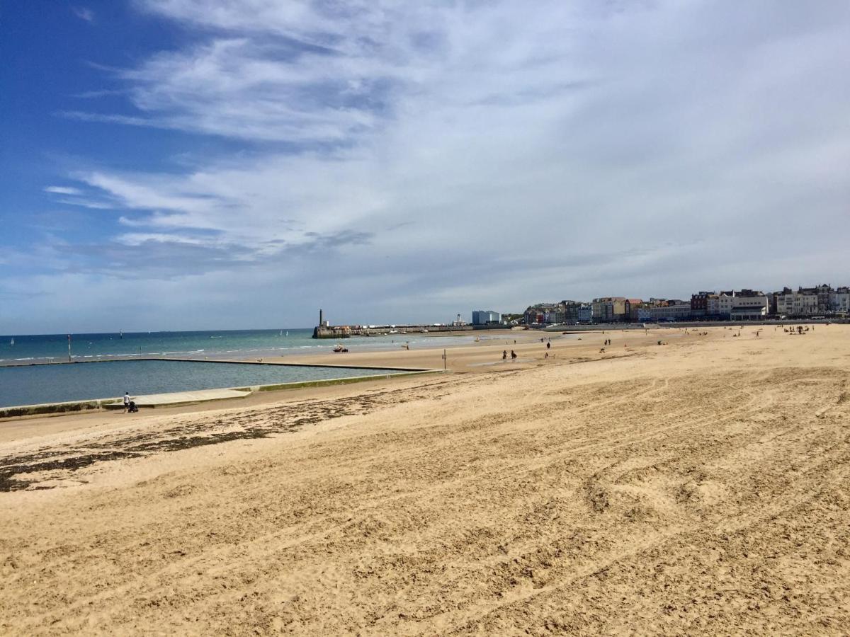 Holiday home Luminous 3-storey Period Townhouse, Steps From The Beach Margate