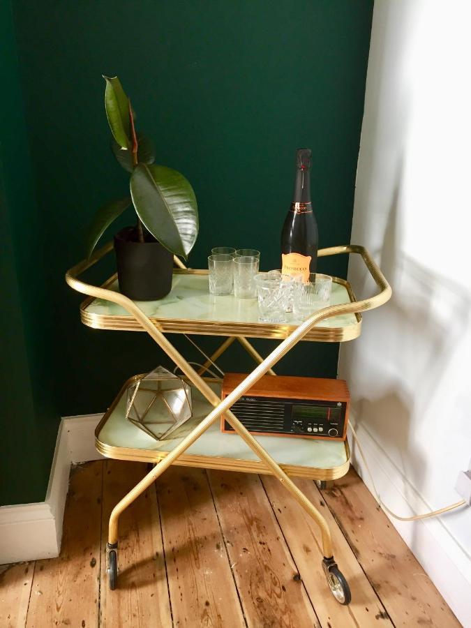 Luminous 3-storey Period Townhouse, Steps From The Beach * Margate