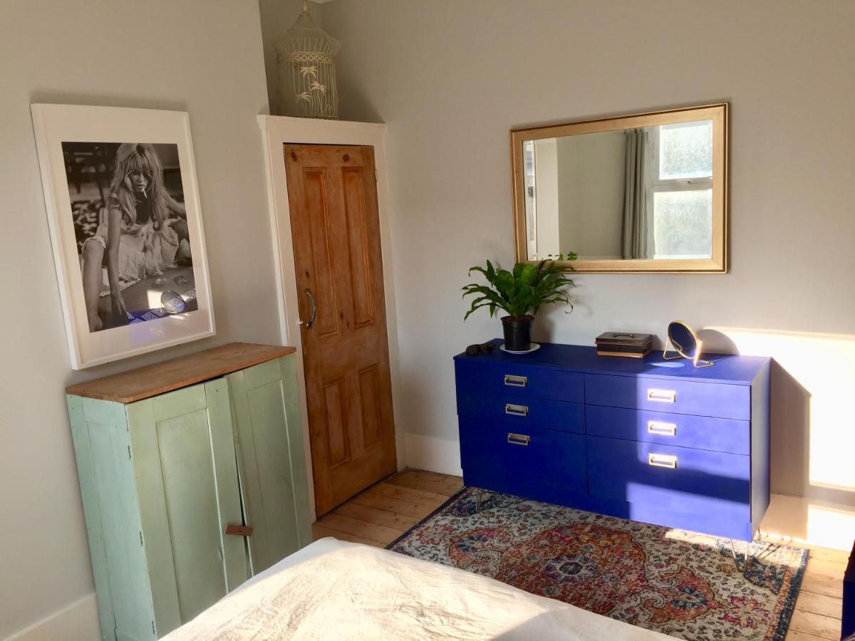 Holiday home Luminous 3-storey Period Townhouse, Steps From The Beach *
