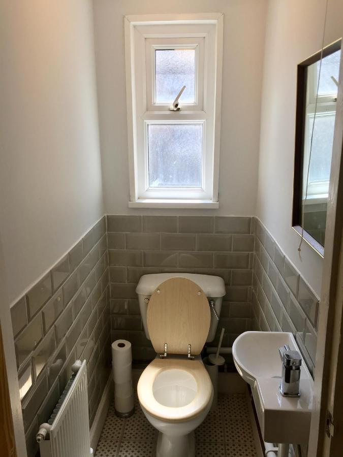 Luminous 3-storey Period Townhouse, Steps From The Beach Margate