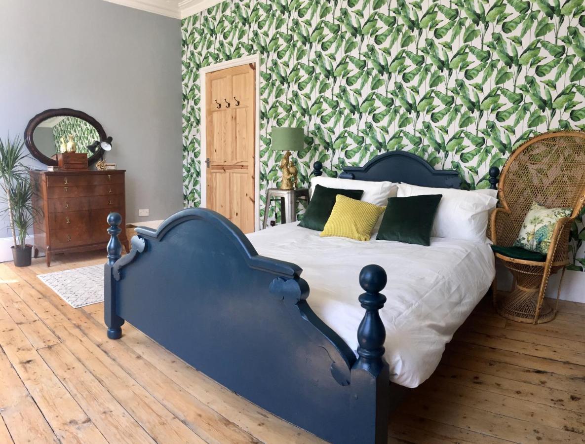 Luminous 3-storey Period Townhouse, Steps From The Beach Margate