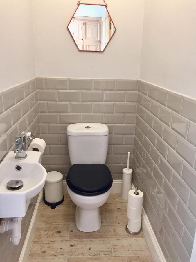 Luminous 3-storey Period Townhouse, Steps From The Beach Holiday home Margate